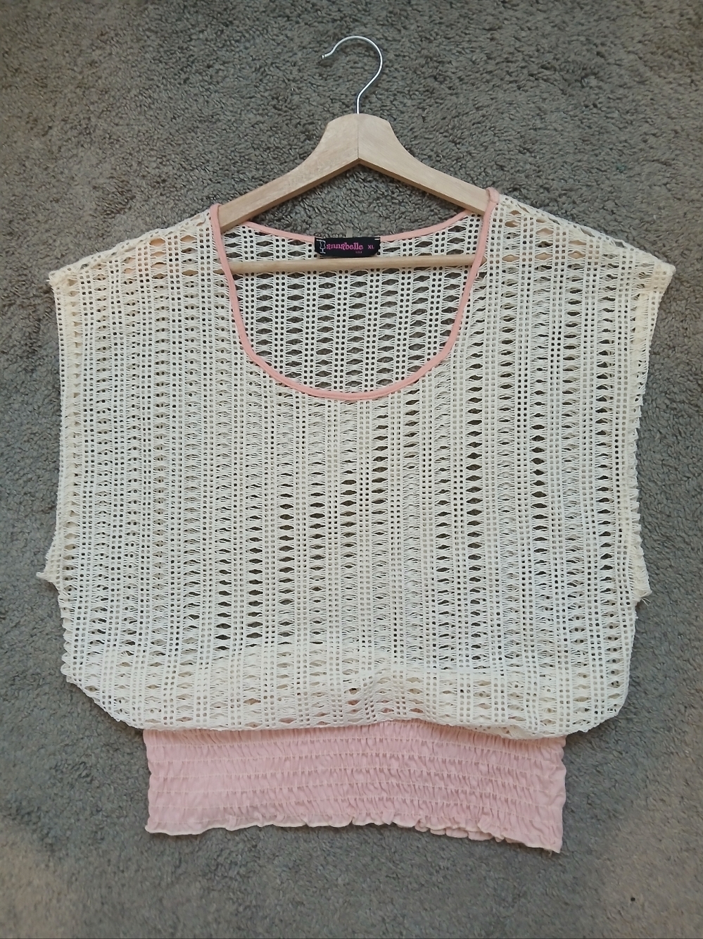 💚5/$25 Cream & Pink Open Crochet Knit Smocked Hem Sleeveless Top Size XL